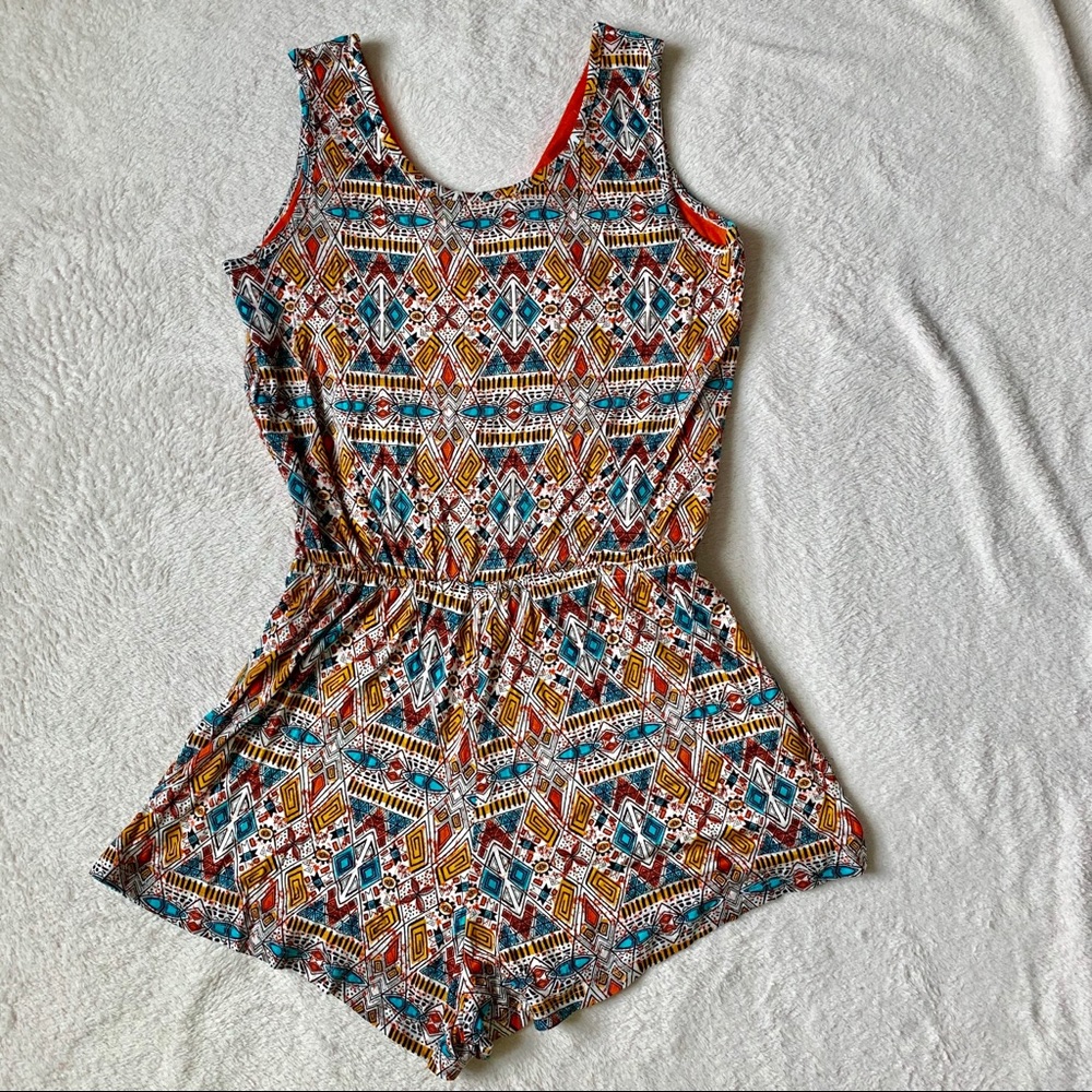 Forever 21 (ambiance) NWOT Aztec romper size S - Picture 2 of 8